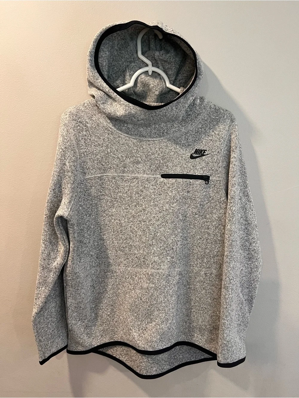 Nike Tech Fleece Heathered Gray Pullover Hoodie Women’s Sweatshirt Size Medium